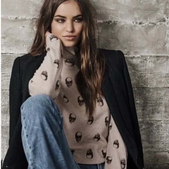 Skull Cashmere Sweaters - Skull Cashmere Sweater Womens Small Intarsia Skull Print Cream Crewneck Knit